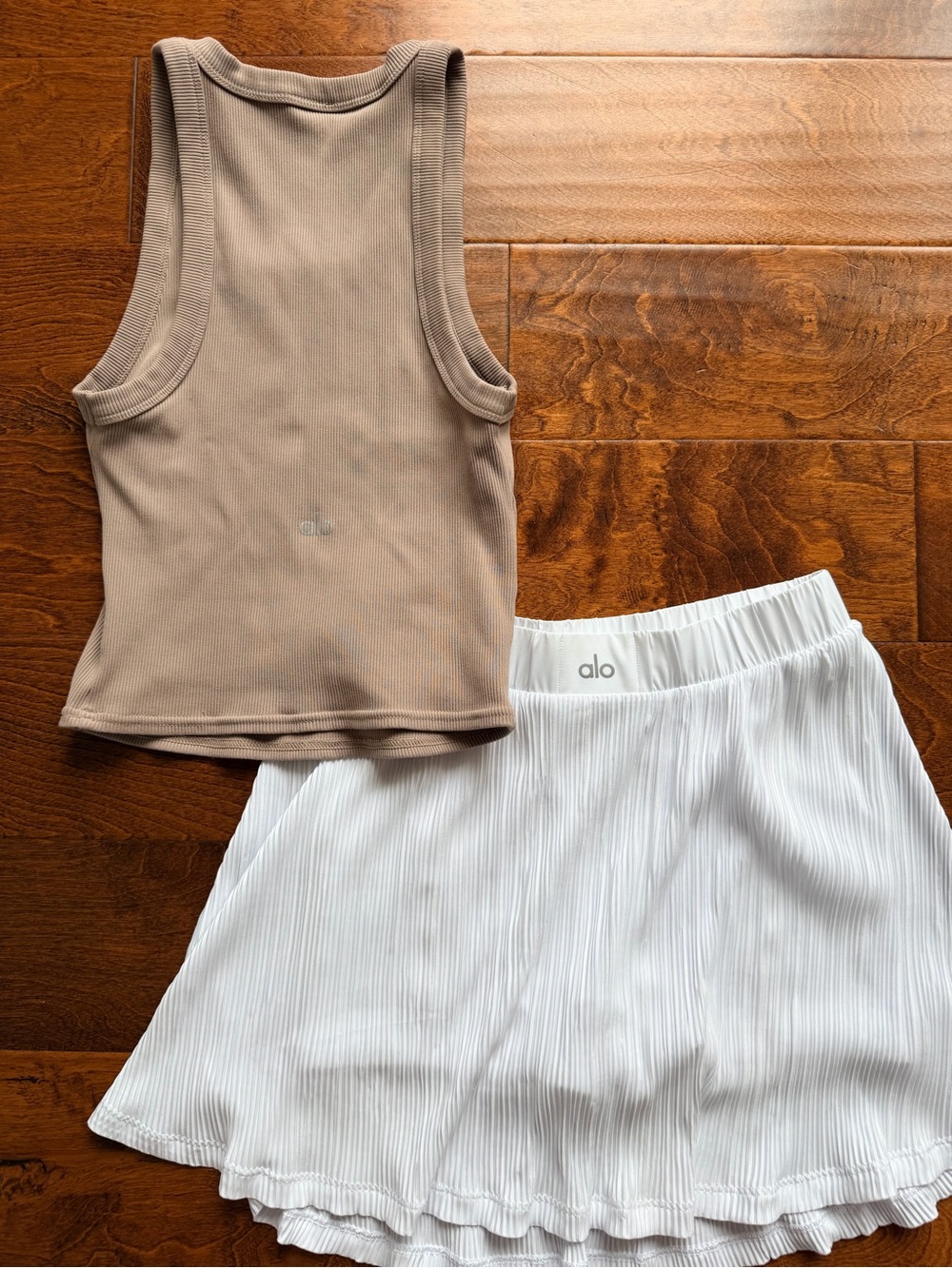 ALO Yoga Tank + Skirt Set - Picture 2 of 7